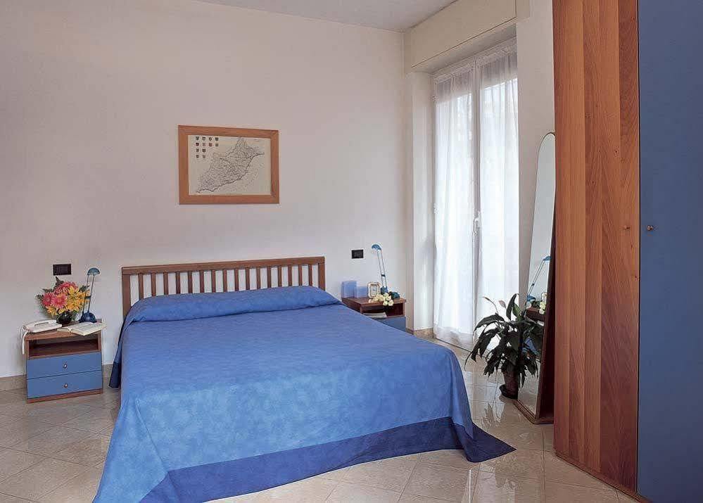 Aparthotel Residenza Adelaide Finale Ligure Zewnętrze zdjęcie