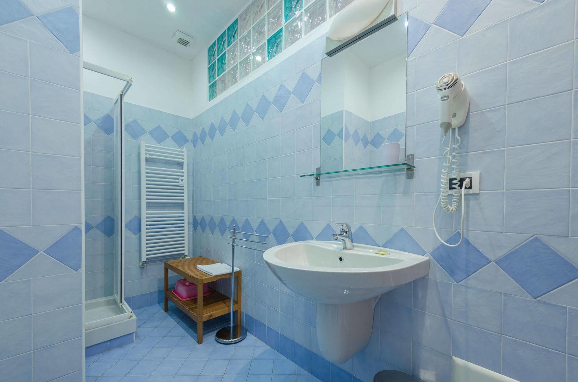 Aparthotel Residenza Adelaide Finale Ligure Zewnętrze zdjęcie