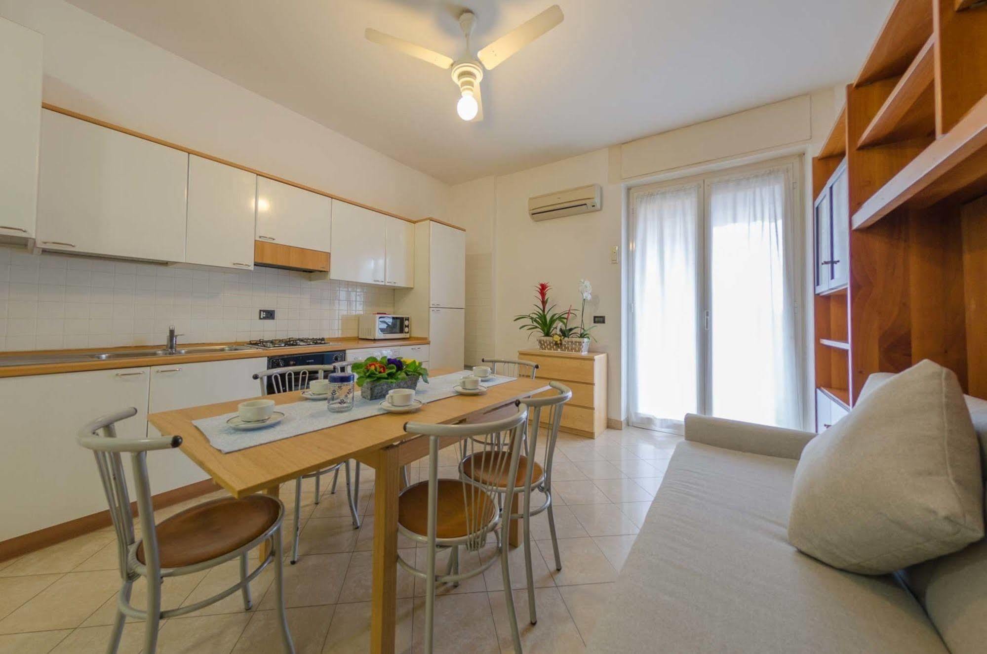 Aparthotel Residenza Adelaide Finale Ligure Zewnętrze zdjęcie
